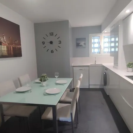 Moderno En El Centro De - Cerca De La Playa Y Parking Incluido - Es-209-54 Appartement