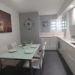 Moderno En El Centro De - Cerca De La Playa Y Parking Incluido - Es-209-54 Apartamento
