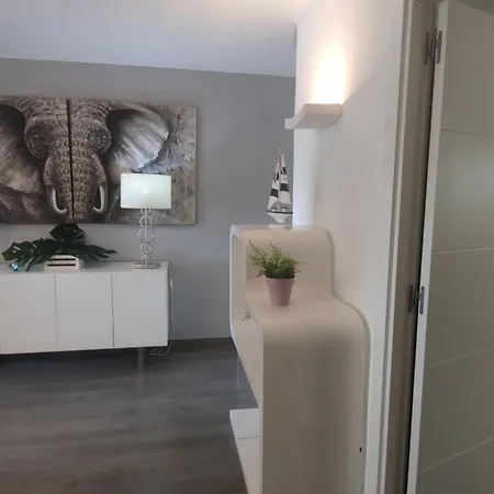 Apartamento Moderno En El Centro De - Cerca De La Playa Y Parking Incluido - Es-209-54